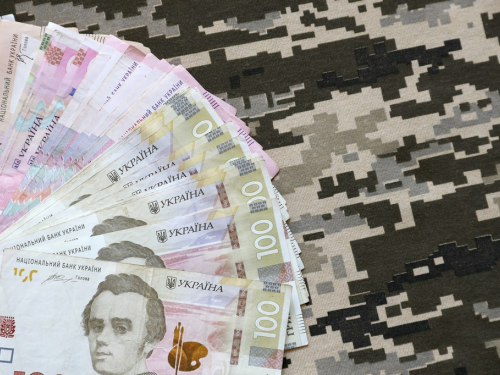 Благоустрій проти допомоги військовим – куди у Запоріжжі витратили більше грошей