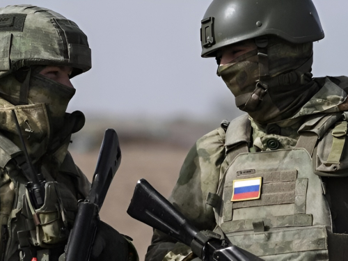 Знущалися та примушували рити окопи на Запоріжжі - шістьох окупантів судитимуть за воєнні злочини (фото)