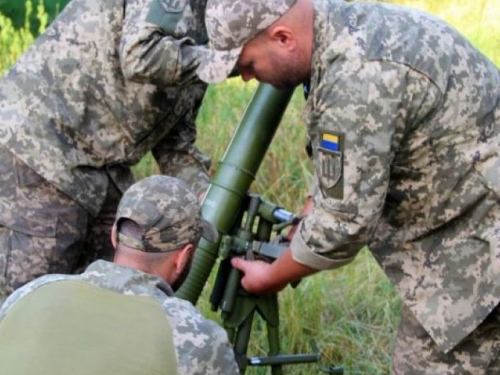 Як працюють запорізькі мінометники на одній з найнебезпечніших ділянок фронту - фото, відео