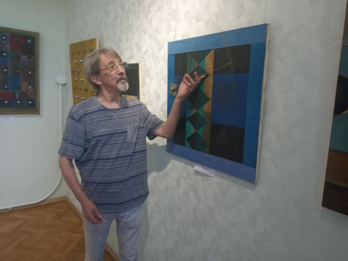 Напередодні свого ювілею запорізький художник розповів глядачам незвичайні речі 