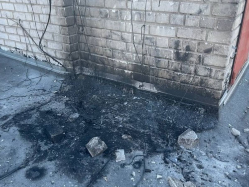"Дуже страшна ніч" - що розповідають жителі запорізької багатоповерхівки, яка загорілась внаслідок масованої ворожої атаки шахедів (відео, фото)