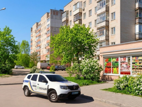 Фото ілюстративне. У Запоріжжі поліцейські охорони затримали чоловіка, який влаштував дебош у магазині