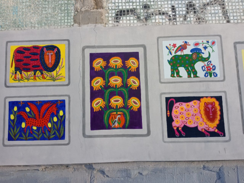 Стало відомо, хто прикрасив запорізьку багатоповерхівку розписами в стилі Марії Примаченко - фото