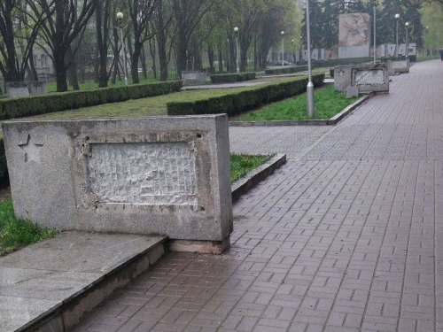 У Запоріжжі пропонують повернути таблички на Алею Слави в новому форматі - подробиці