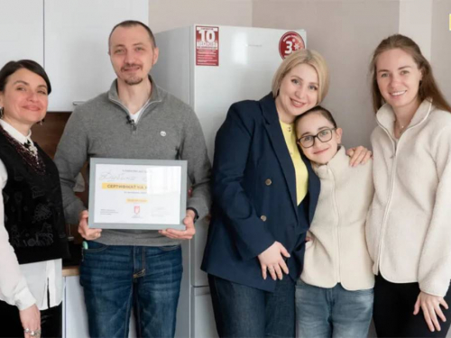 Артем Дубина, оборонець Маріуполя та боєць «Азову», отримав квартиру за програмою «Вдома»