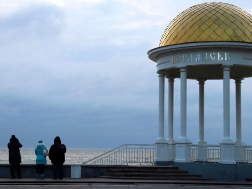 "Небезпечні" гаражі - окупанти у тимчасово окупованому Бердянську погрожують знести споруди без підтвердження власності