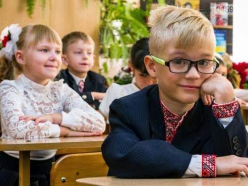 Як запоріжцям отримати «Пакунок школяра» - роз&#039;яснення від Мінсоцполітики