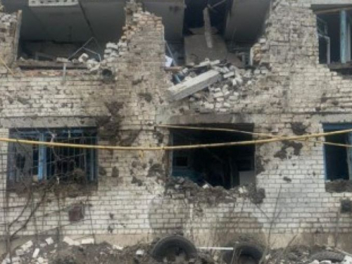 Зруйновані вщент будинки та пошкоджені автівки: окупанти обстріляли два райони Запорізької області
