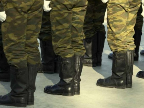 В окупованому місті Запорізької області чоловіків змушують ставати на військовий облік до росіян