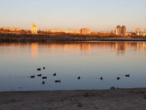 Художниці пропонують всім охочим прогулянку по Хортиці з цікавинками - участь безкоштовна