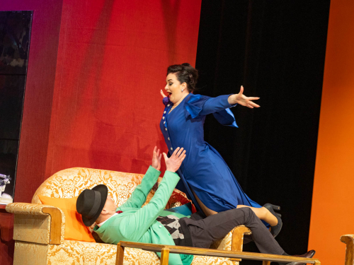 Запоріжців на дві години занурять у безтурботне французьке життя - прем'єра у театрі імені Магара (фото)