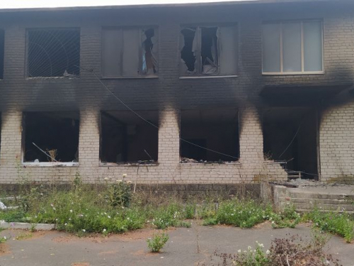 Окупанти засипали фосфорними боєприпасами село в Запорізькій області