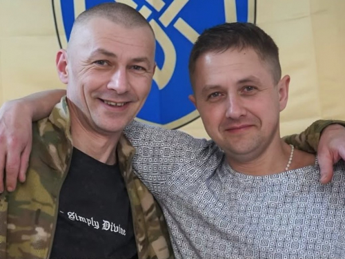 Луганчанин і франківець 304 дні перебували на позиціях у Плавнях на Запорізькому напрямку та коригували вогонь українських сил