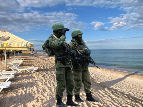 Сонце, море, ліквідація - релакс російських військових в окупованій Кирилівці пішов не за планом