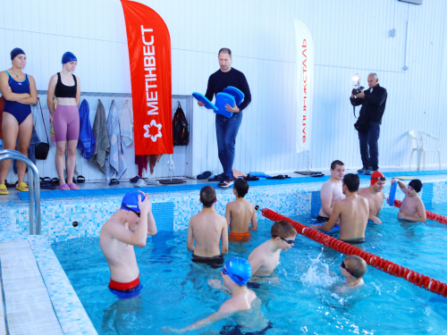 Плавання заради здоров’я: у Запоріжжі стартувала реабілітаційна програма для дітей, що постраждали від війни