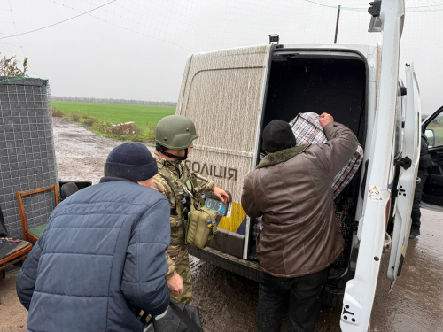 Ризик загинути або бути пораненим — максимальний: до Запоріжжя з прифронтових громад евакуювали мирних мешканців