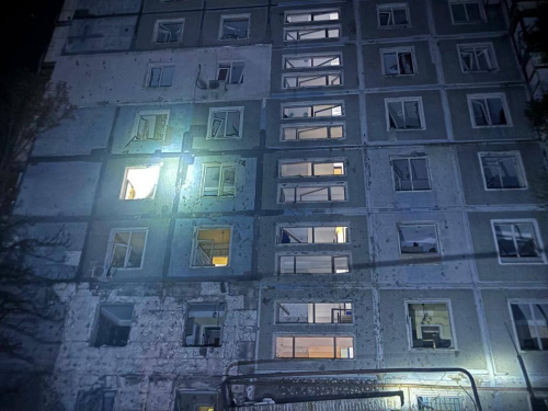 Пошкоджена багатоповерхівка - в поліції показали перші хвилини після прильоту в Дніпровському районі Запоріжжя (відео)
