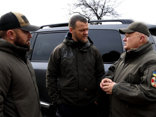 Сплутати карти росіян - Метінвест передав українським захисникам засоби радіоелектронної боротьби