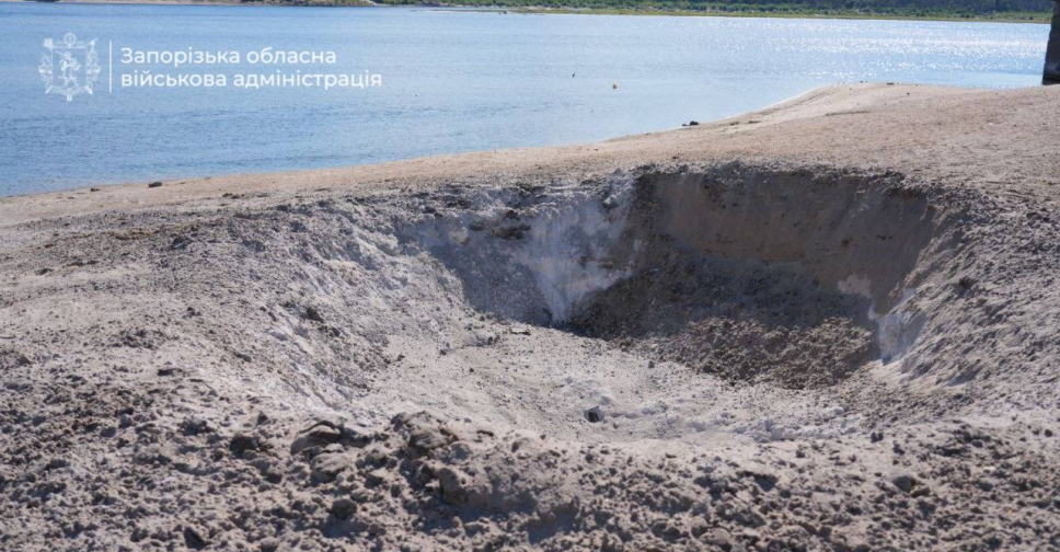 Росіяни вдарили по Центральному пляжу Запоріжжя: серед поранених діти (фото)