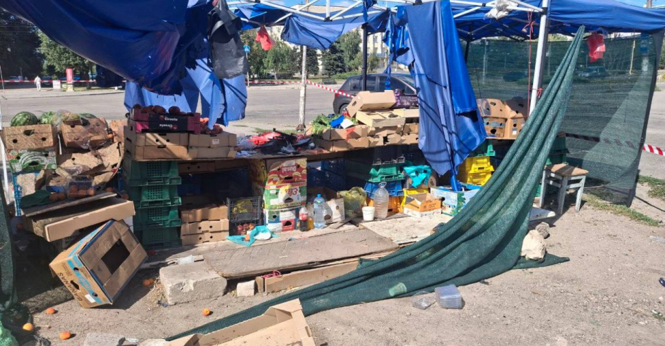 Російський дрон вдарив по торговому намету в Запоріжжі: серед поранених — жінка у тяжкому стані (відео)