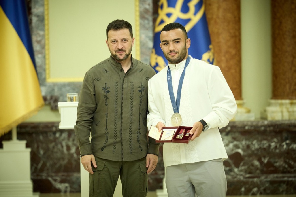 Володимир Зеленський нагородив орденами олімпійців із Запоріжжя