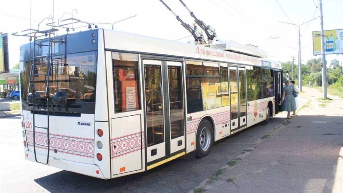 У Запоріжжі пустять тролейбуси через острів Хортиця - розклад руху