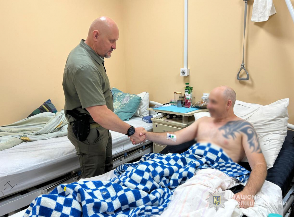 Залишаються в лікарні - в якому стані запорізькі поліцейські, що постраждали під час обстрілу 14 червня
