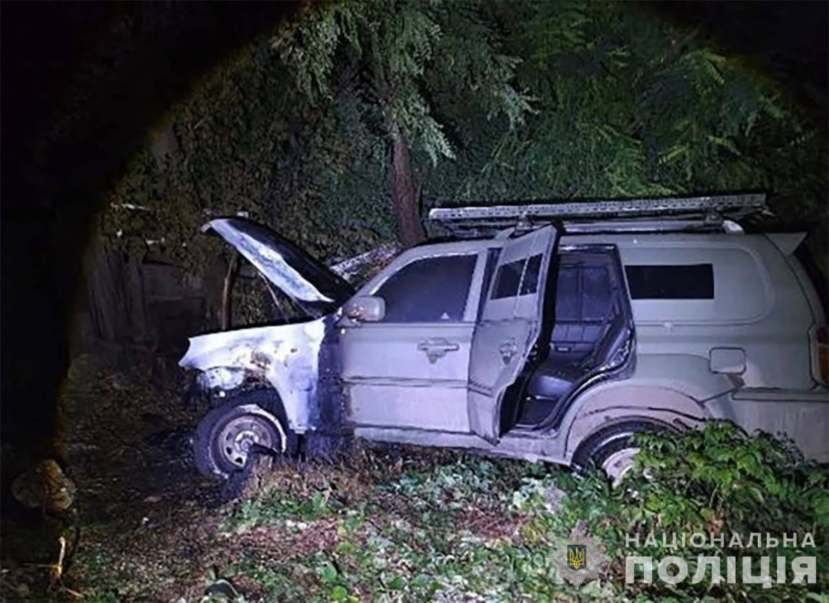 Спалювали машини військовослужбовців – у Запоріжжі затримали двох дорослих та одного неповнолітнього