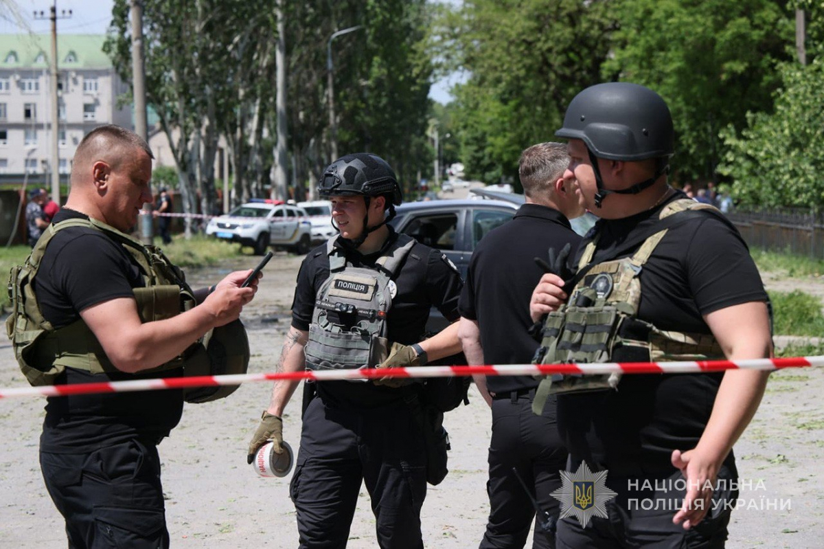 Удар по Запоріжжю: росіяни атакували Олександрівський район (фото, відео)