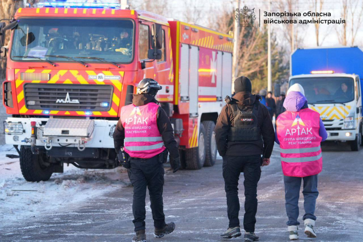 Напередодні Нового року ворог атакував Запоріжжя - фото наслідків