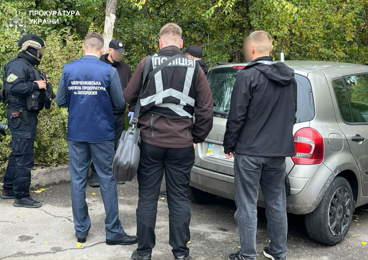 Трансфер до ЄС зірвали: у Запоріжжі викрили організатора незаконної схеми переправи чоловіків за кордон (фото)