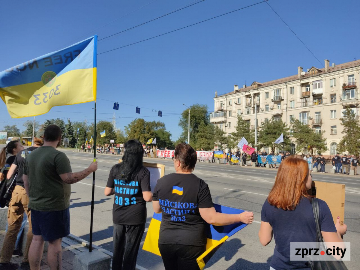 Бути їхнім голосом - у Запоріжжі відбулася акція на підтримку полонених захисників (фото)