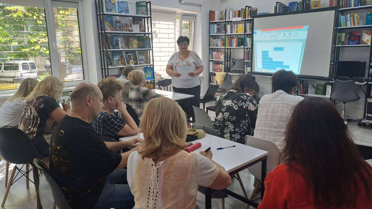 У Запоріжжі американець вивчає українську мову - як долучитись до безкоштовних курсів