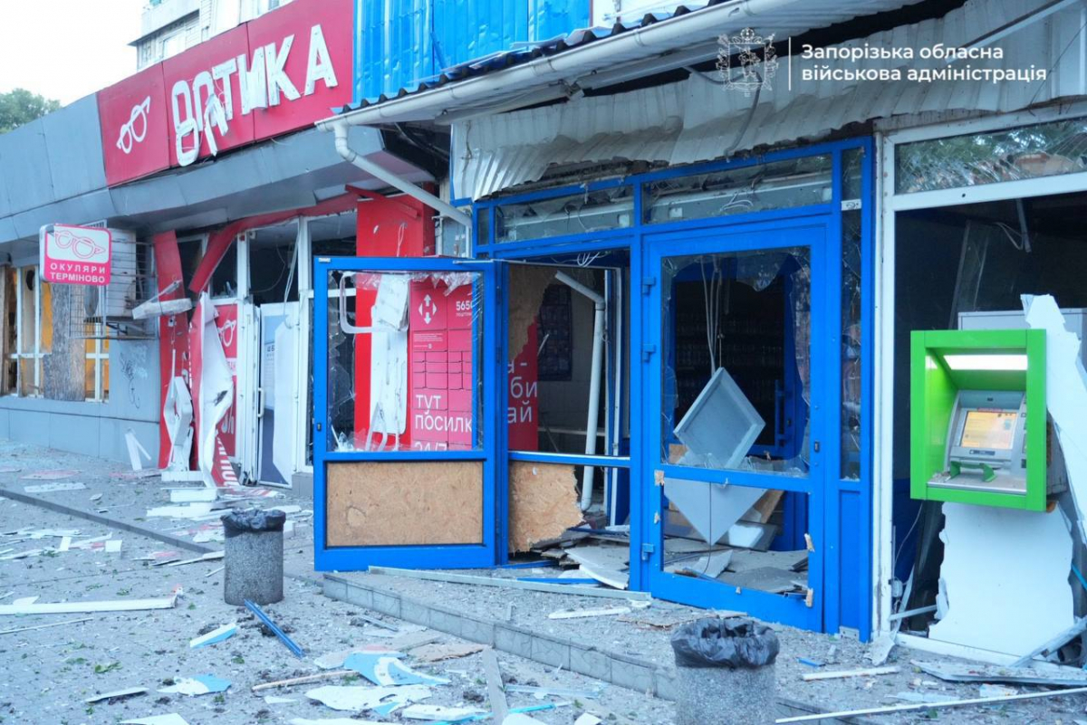 Дрони перетворили ніч на пекло – Запоріжжя атакували шахеди, є постраждалі (фото, відео)