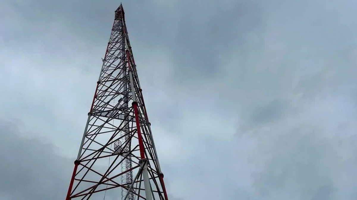 В окупованому Бердянську звели телевежу для трансляції російської пропаганди