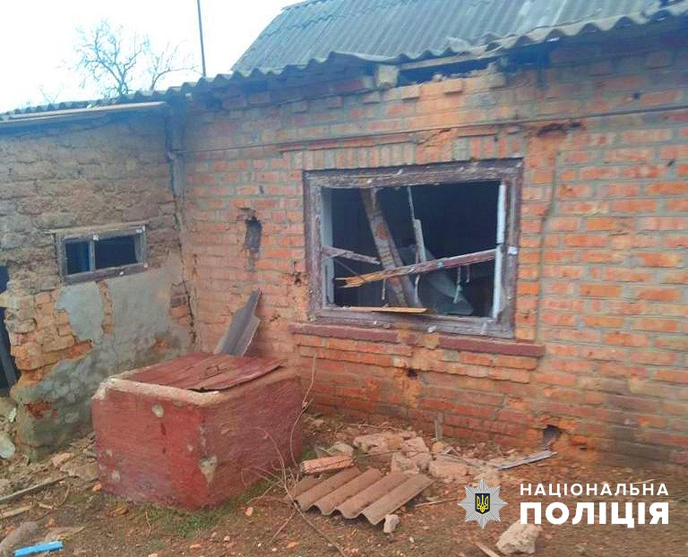 Під час ворожого обстрілу в селі Запорізької області поранили 85-річну жінку - які райони постраждали