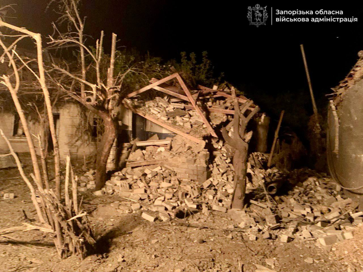 Вночі ворог атакував Запорізький район і передмістя Запоріжжя - що відомо про наслідки (відео, фото)