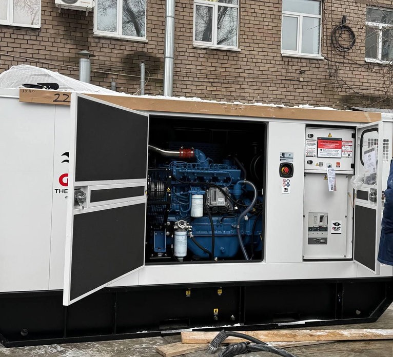 Європейці допомогли з електропостачанням: ключові медзаклади Запорізької області отримали генератори (фото)