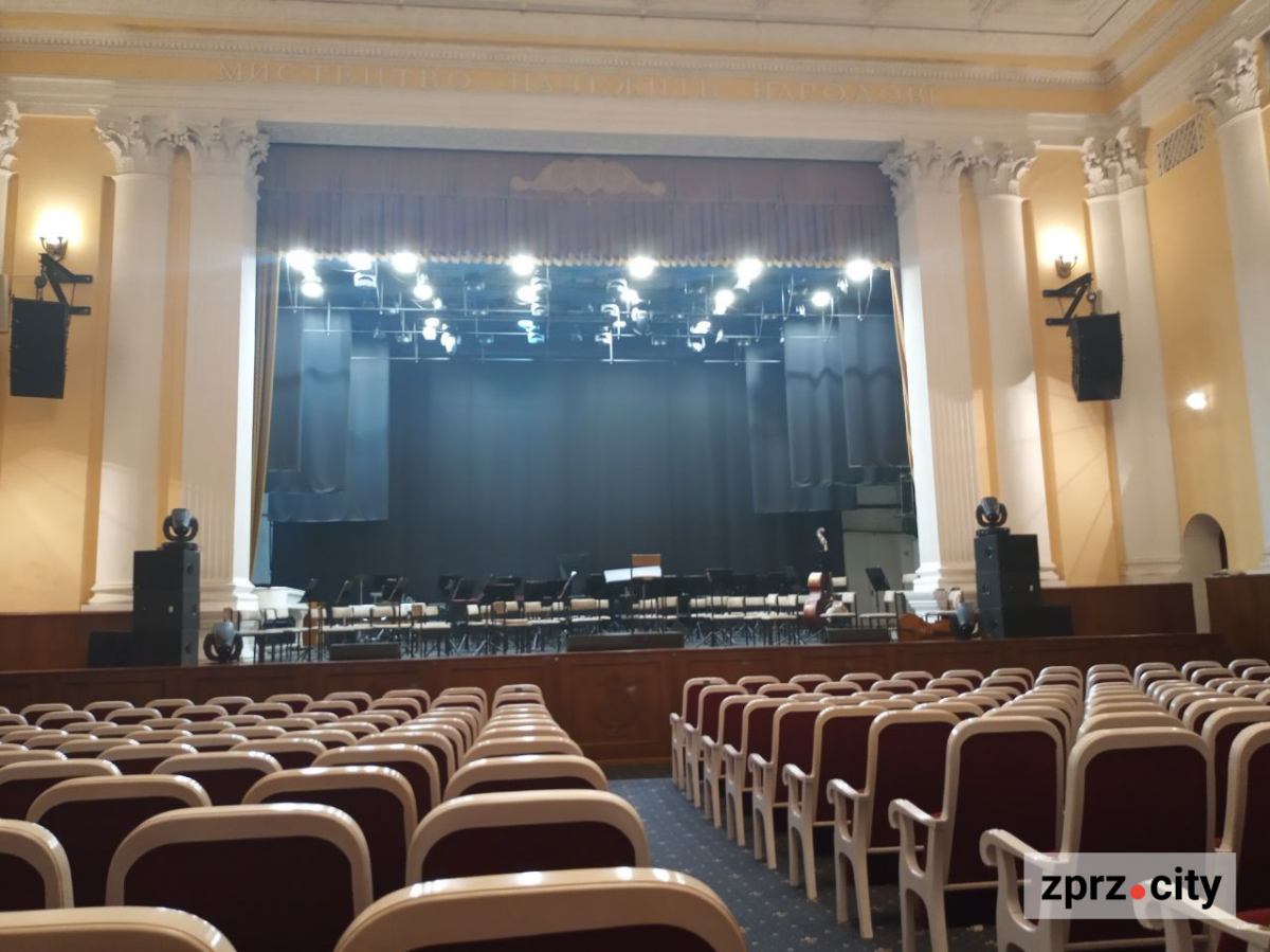 У Запоріжжі яскраво закриють симфонічний сезон із зірковими гостями - фото з репетиції