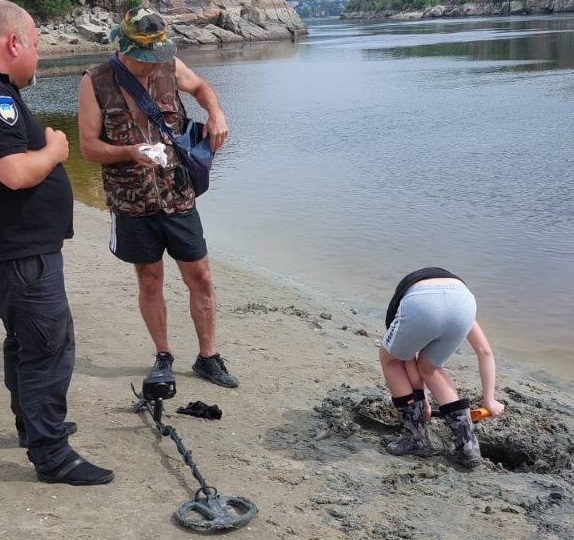 У Запоріжжі на Хортиці проводять нелегальні розкопки: що відбувається