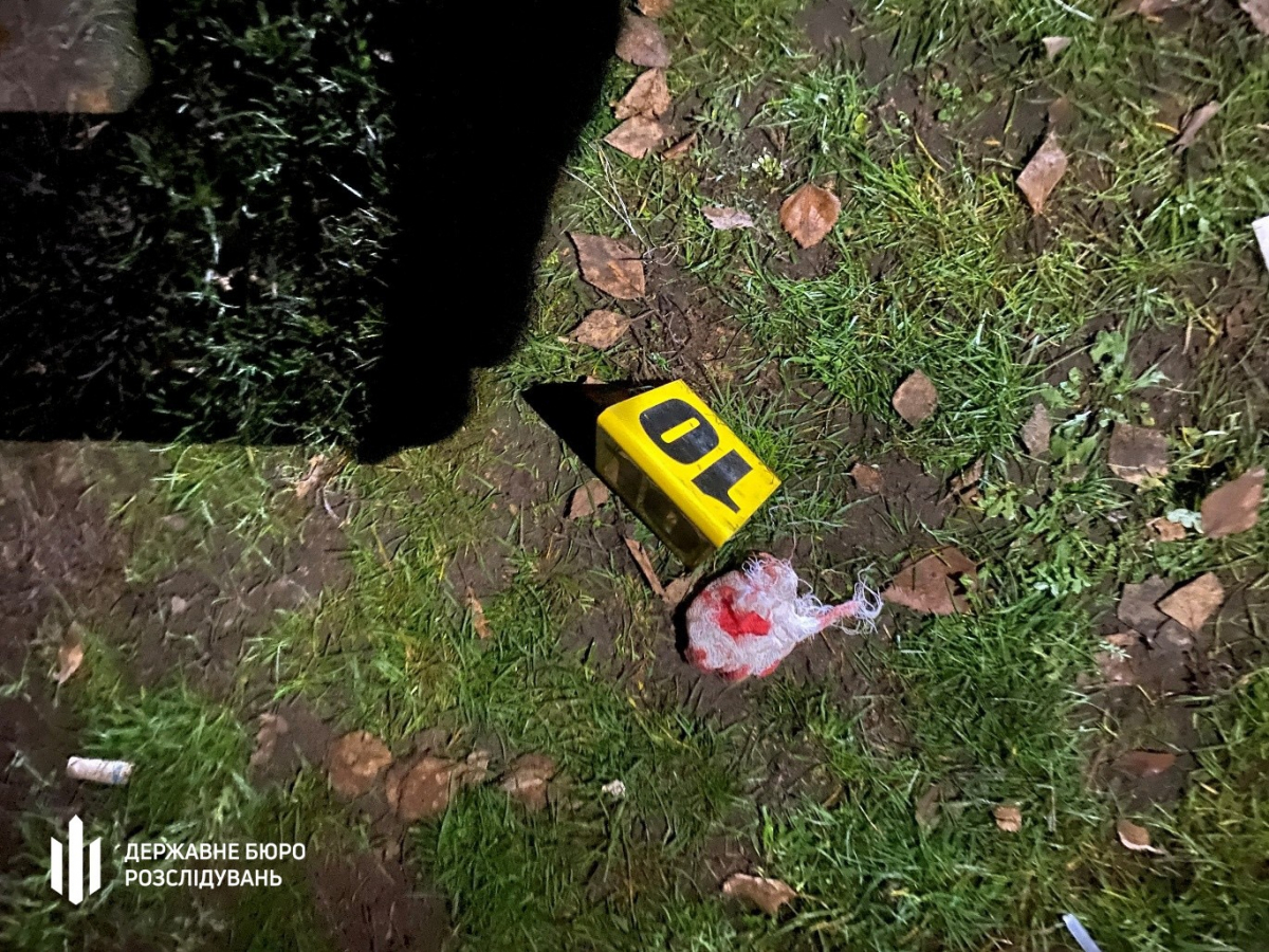 П'яний двічі стріляв у військових - на Запоріжжі поліцейський поранив трьох бійців через сварку (фото)