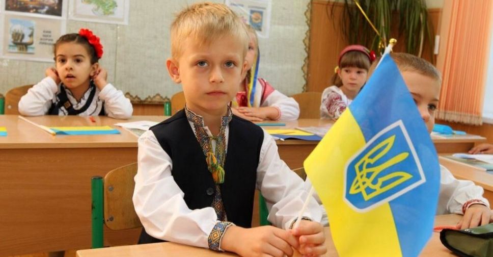 На окупованій частині Запорізької області учням шкіл пропонують відмовитися від вивчення української мови