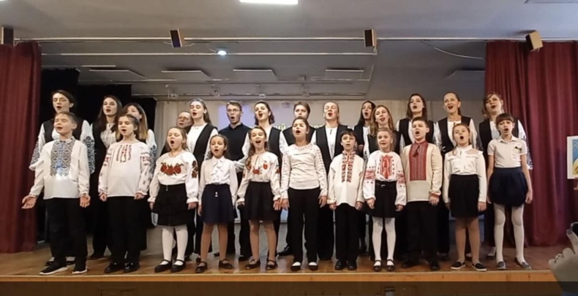 Запорізькі діти дали концерт і зібрали понад 20 тисяч гривень для ЗСУ