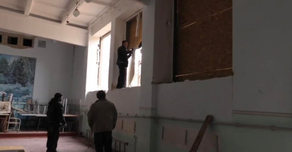 У Запорізькій області ремонтують школу, яка постраждала від ракет окупантів - відео