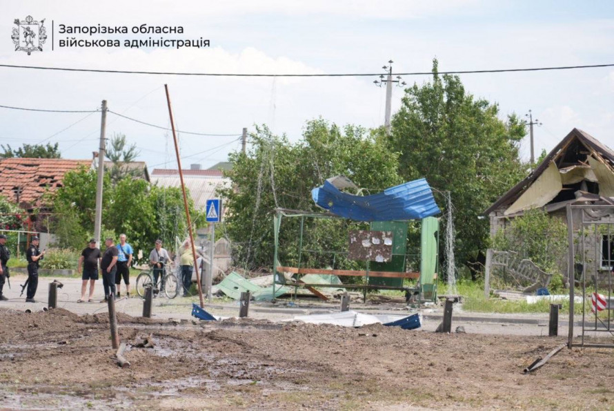 Наслідки обстрілу 7 червня в селищі Балабине