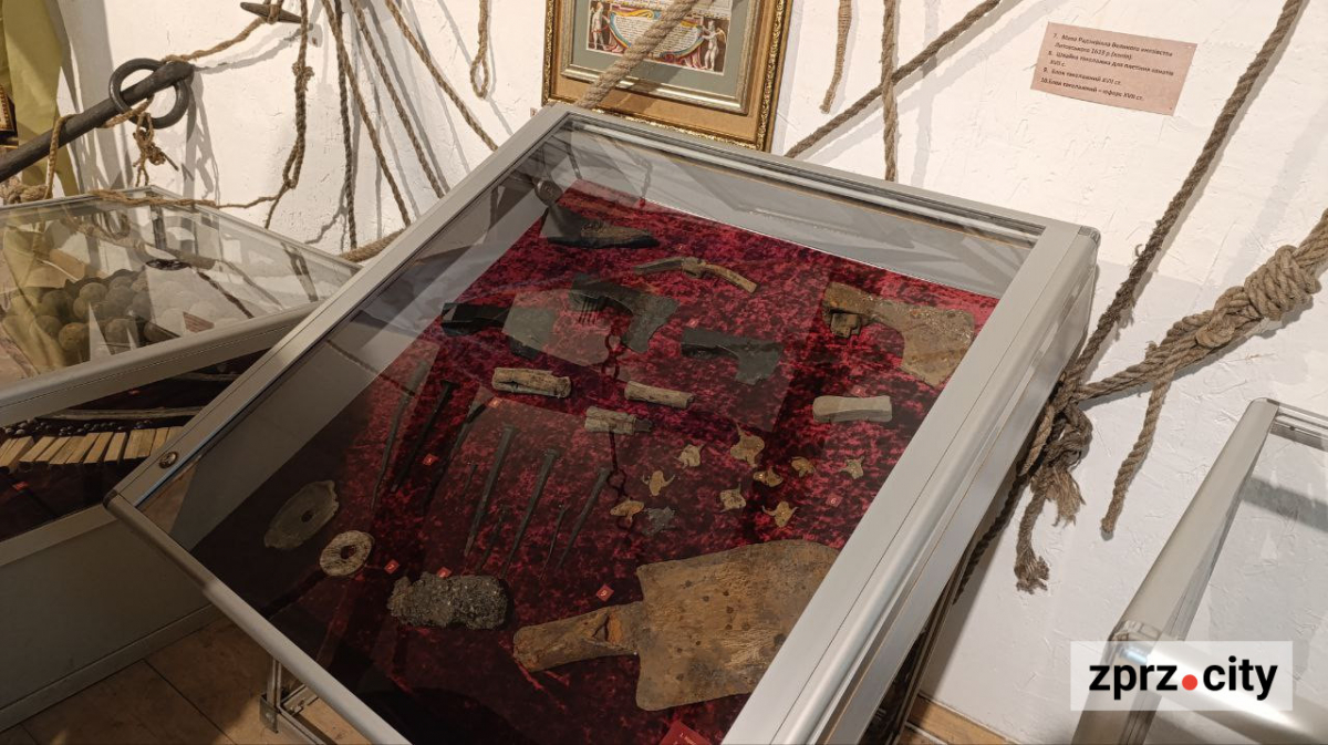 Під вітрилами історії — на Хортиці відкрили унікальну виставку про морські походи запорожців (фото)