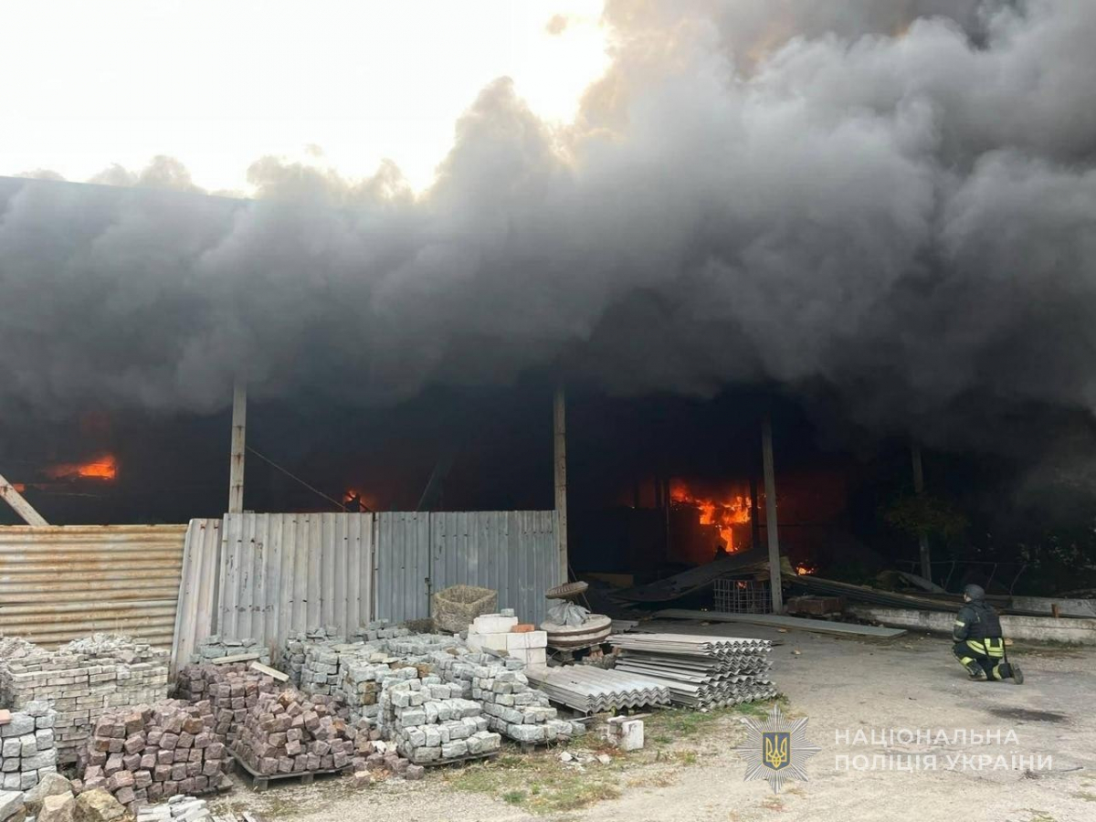 Понад тисячу ударів за добу: на Запоріжжі загинув чоловік, є поранені (фото, відео)