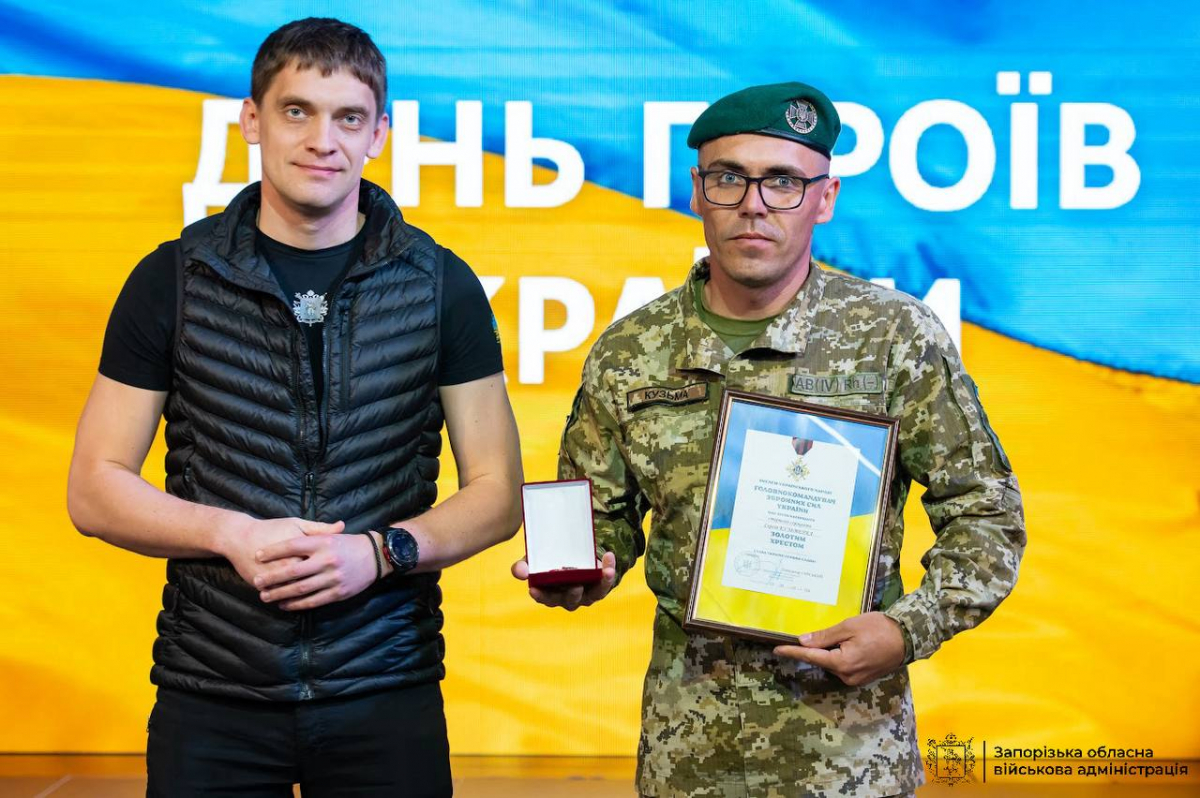 Сьогодні День Героїв України: 43 запорізьких ветерани отримали нагороди