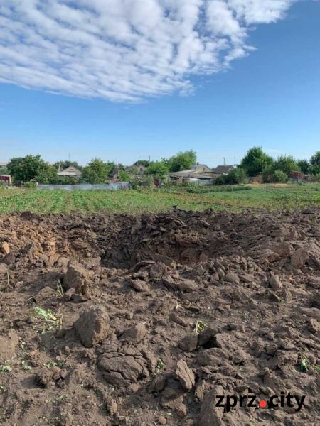 Показали жахливі наслідки ворожих обстрілів селищ у Запорізькій області