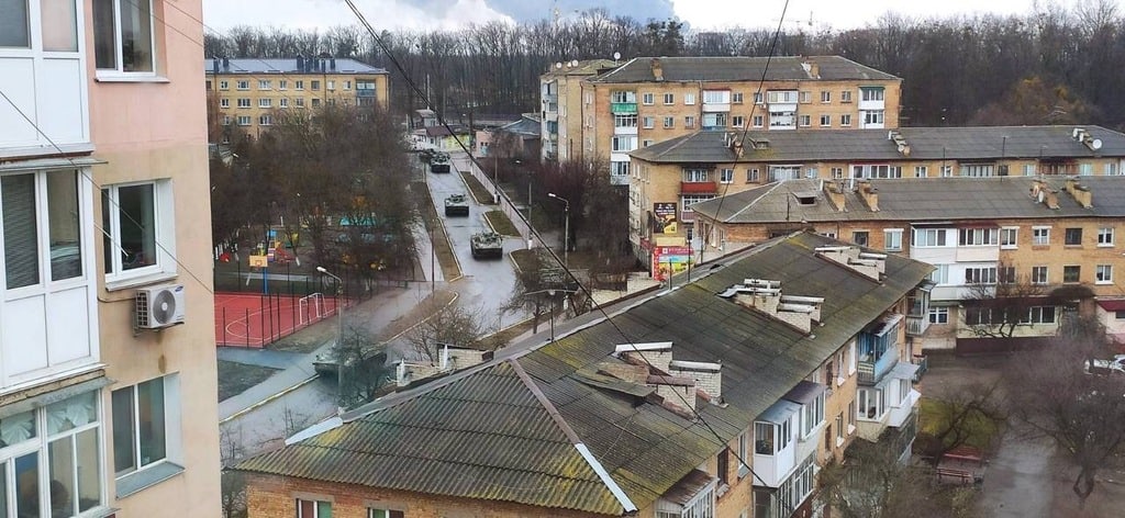 В окупованому місті Запорізької області росіяни ставлять ППО серед житлових будинків